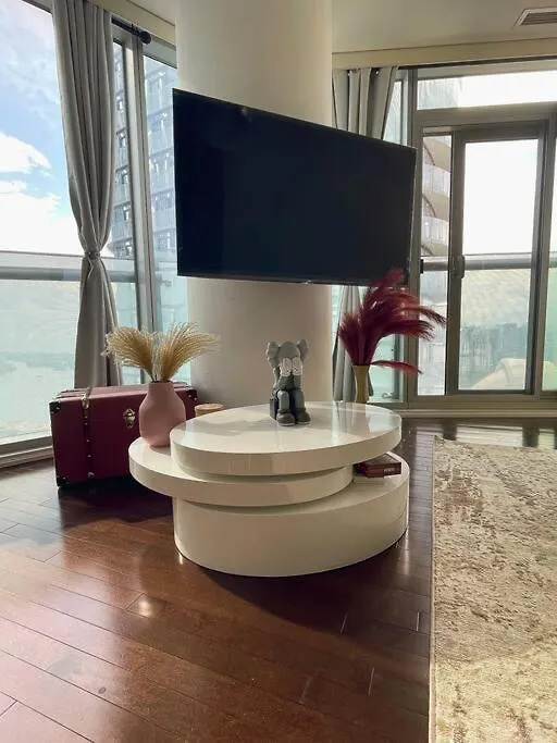 Louis Vuitton Suite Τορόντο 0*,  Καναδάς